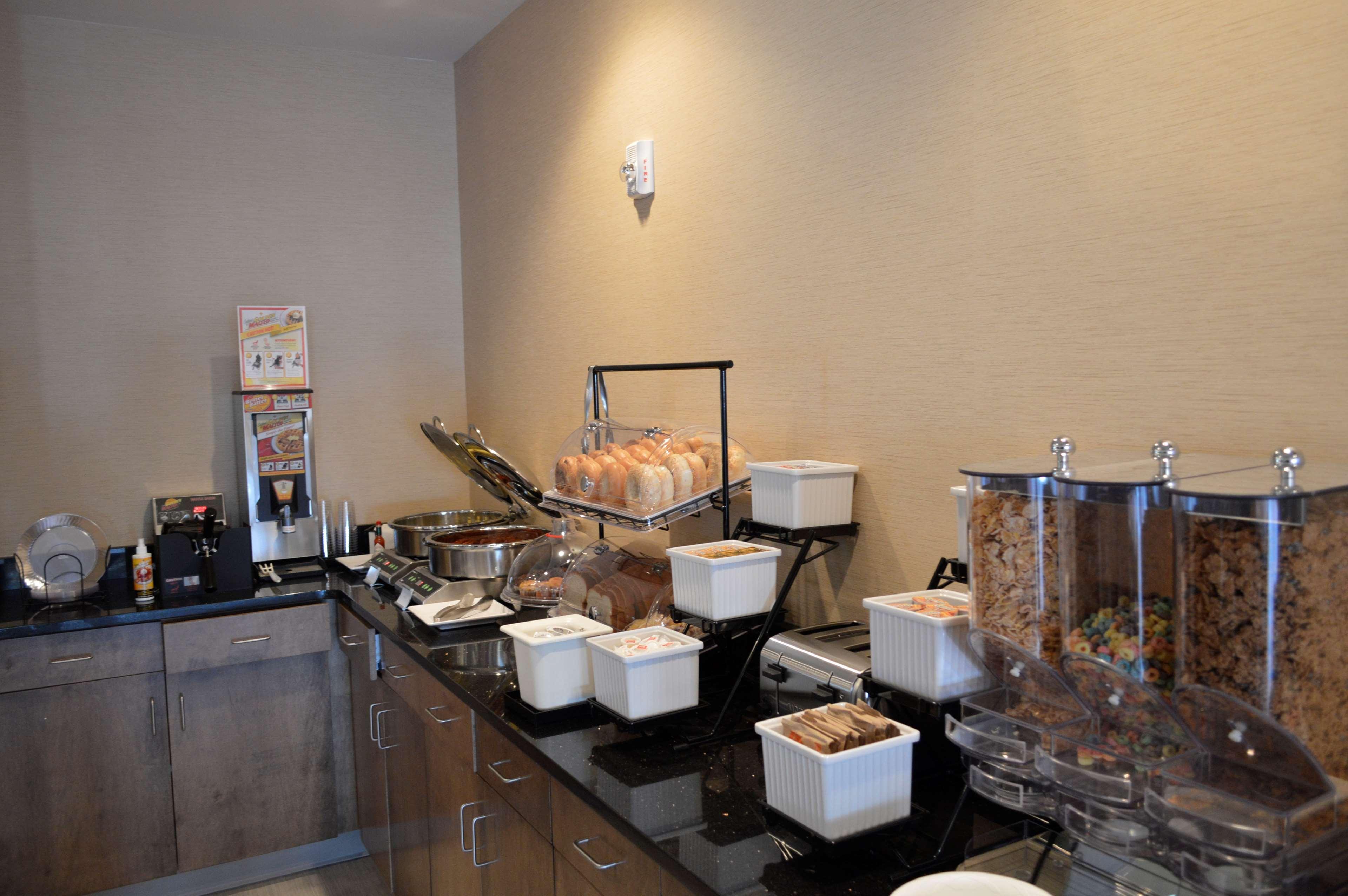 Best Western Plus Atrium Inn & Suites Clarksville Kültér fotó